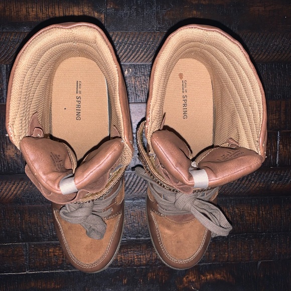 Pre-loved. Minimal wear. Please enlarge pictures to view. - Picture 7 of 13